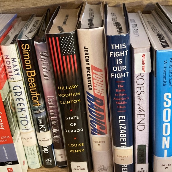 11/17/25 8:00 pm Book bundles show 3 for $5 just choose any three that you want - Picture 2 of 4